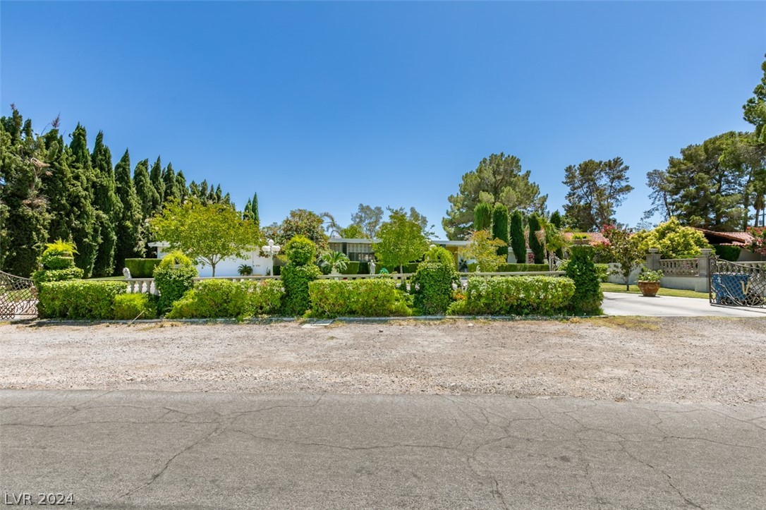 Ashby Ave, Las Vegas, NV 89102