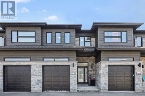 2011 Berne St, Embrun, ON, K0A1W0 | Card Image