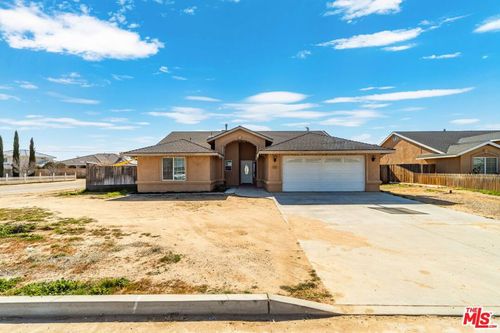 9516 Mendiburu Rd, California City, CA, 93505 | Card Image