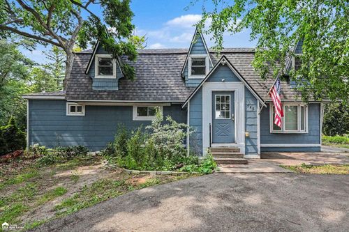 546 Bellevue Avenue, Orion Charter Township, MI, 48362 | Card Image