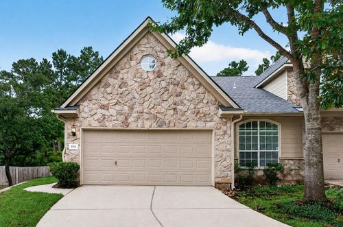 158 N Valley Oaks Cir, The Woodlands, TX, 77382-1724 | Card Image