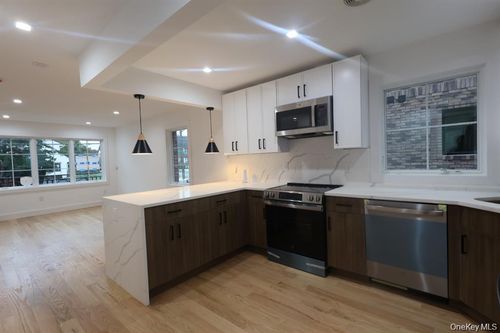 38-36 215th St, Bayside, NY, 11361-2128 | Card Image