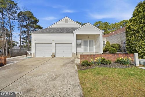 76 Summerhill Dr, Manahawkin, NJ, 08050-5426 | Card Image