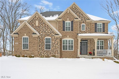 12554 Meadowview Dr, North Royalton, OH, 44133-1116 | Card Image