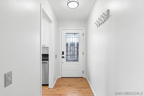 6226 Caminito Andreta, San Diego, CA, 92111-7203 | Card Image