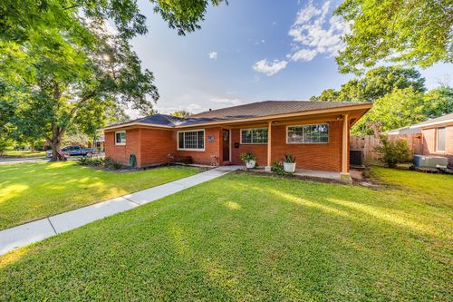 1602 Easthaven Dr, Pasadena, TX, 77506-5154 | Card Image
