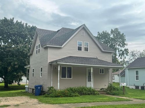 303 7th Ave, Charles City, IA, 50616-2421 | Card Image