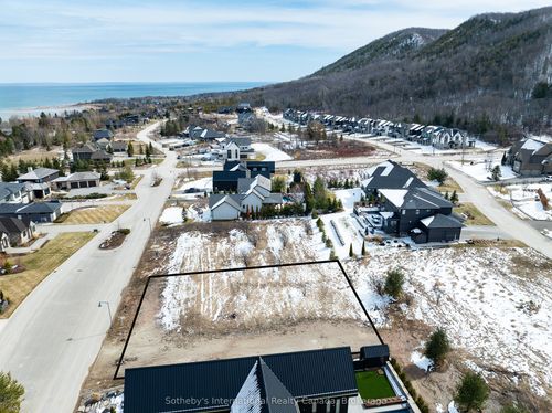 106 Stone Zack Lane, Clarksburg, ON, N0H1J0 | Card Image