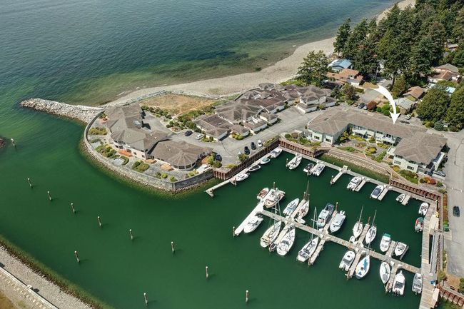 206 - 1585 Field Rd, Townhouse with 3 bedrooms, 2 bathrooms and 2 parking in Sechelt BC | Image 35