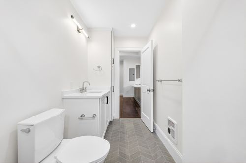 1b-34A Park St, Brookline, MA, 02446-6260 | Card Image