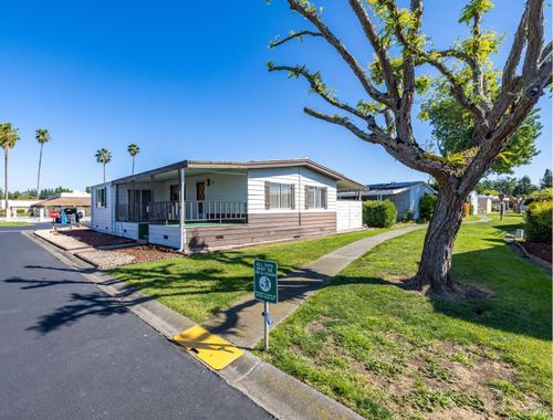 92 Anacapa Dr, Santa Rosa, CA, 95403-2656 | Card Image