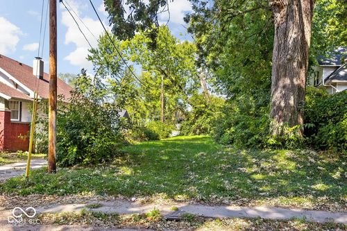 2304 Coyner Ave, Indianapolis, IN, 46218-4332 | Card Image