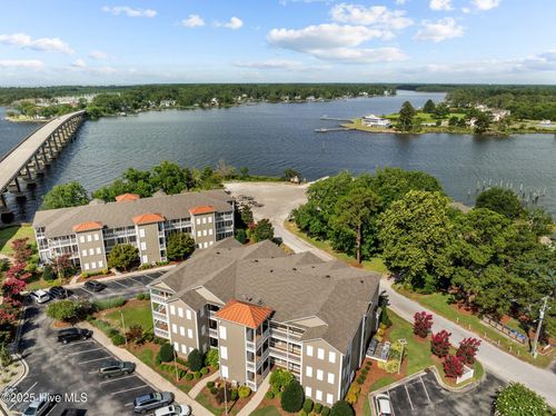 b5-300 Midyette St, Oriental, NC, 28571-8201 | Card Image