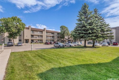106-207C Tait Pl, Saskatoon, SK, S7H5L8 | Card Image