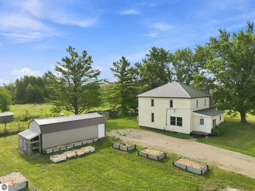 17046 90th Ave, Evart, MI, 49631-8344 | Card Image