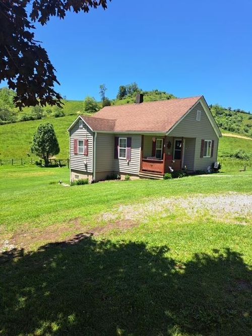 2807 Comers Rock Rd, Elk Creek, VA, 24326-2166 | Card Image