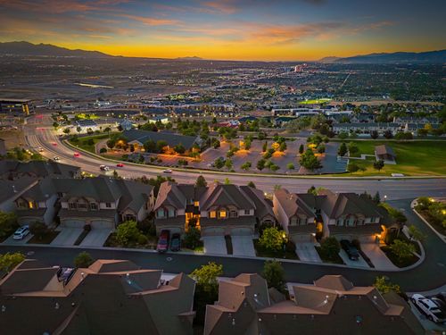 331 E Nechatel Dr, Draper, UT, 84020-3301 | Card Image