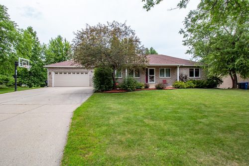 1523 Ironwood Rd, Fergus Falls, MN, 56537-3900 | Card Image