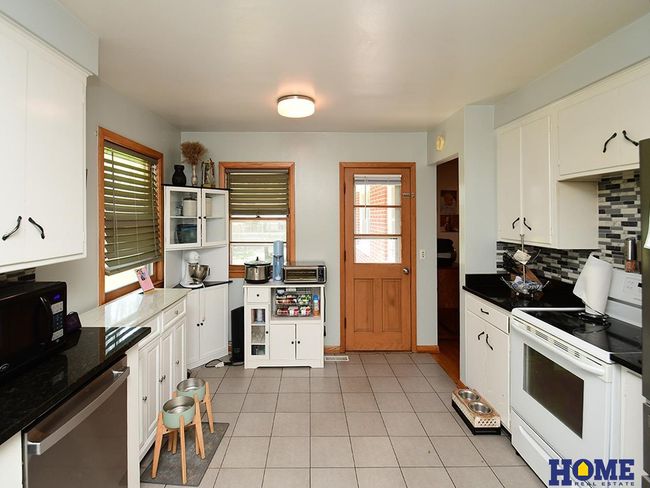 2320 S 58 Th St, House other with 4 bedrooms, 2 bathrooms and 1 parking in Lincoln NE | Image 8