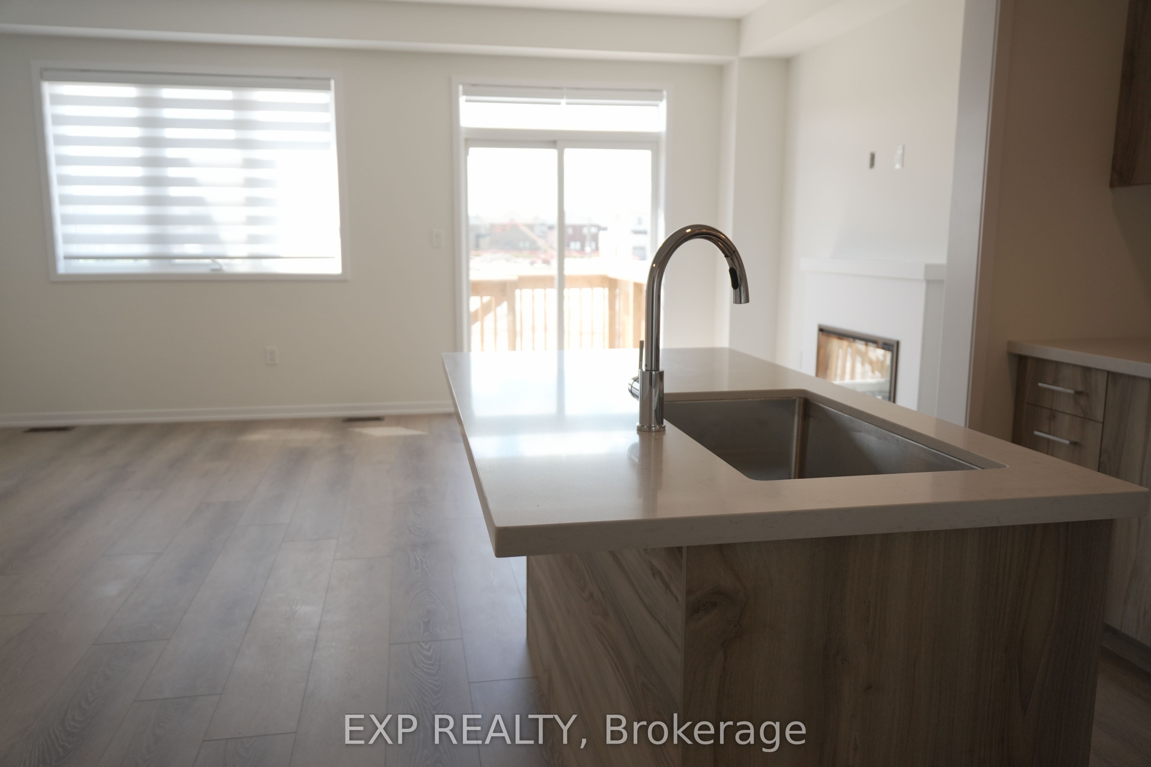 Residential Lease in Georgina 4
