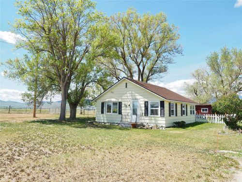 15 Perrin Ln, Hot Springs, MT, 59845-9328 | Card Image