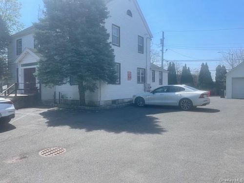 15 Ives Rd, Hewlett, NY, 11557-2034 | Card Image