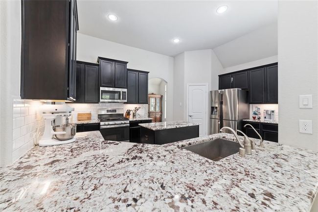 3324 Hickory Leaf Trl, House other with 4 bedrooms, 3 bathrooms and 2 parking in Conroe TX | Image 14