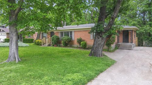 3016 Loganwood Dr, Dallas, TX, 75227-5604 | Card Image