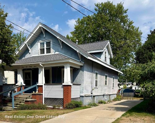 2127 3rd St, Bay City, MI, 48708-6302 | Card Image