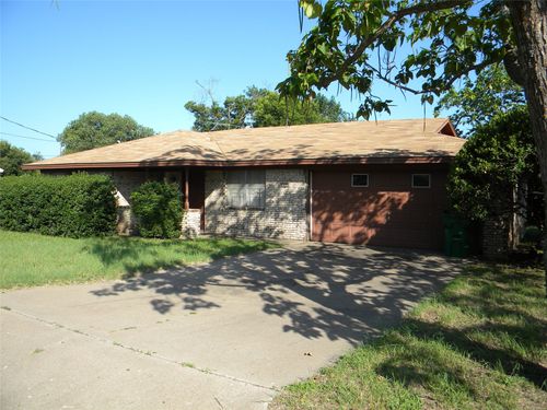 1450 W Ash St, Stephenville, TX, 76401-2332 | Card Image