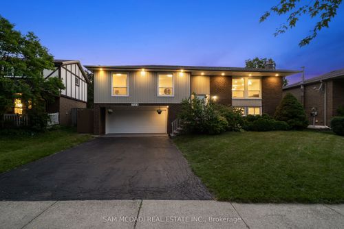 7209 Fayette Cir, Mississauga, ON, L5N1Y5 | Card Image