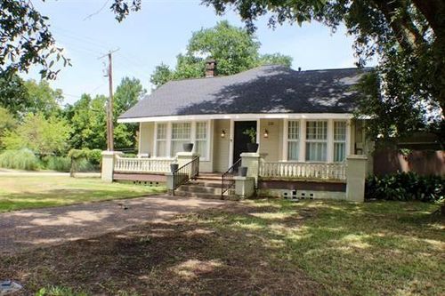 233 N 7th St, Beaumont, TX, 77702-2403 | Card Image