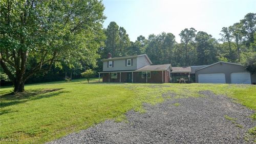 225 Homestead Dr, New Concord, OH, 43762-9677 | Card Image