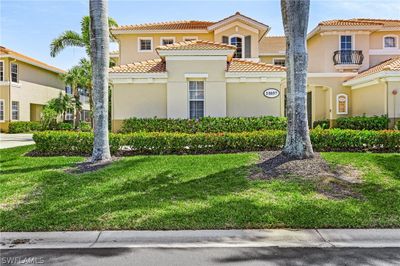 3 - 11037 Harbour Yacht Court, Condo with 3 bedrooms, 2 bathrooms and null parking in Fort Myers FL | Image 3