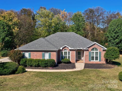 4411 Turnberry Ct Sw, Concord, NC, 28027-8533 | Card Image