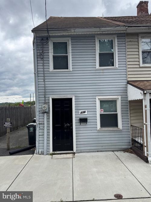 238 S 2nd St, COLUMBIA, PA, 17512-1702 | Card Image