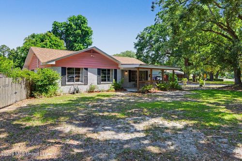 1523 E 2nd Street, Pass Christian, MS, 39571 | Card Image