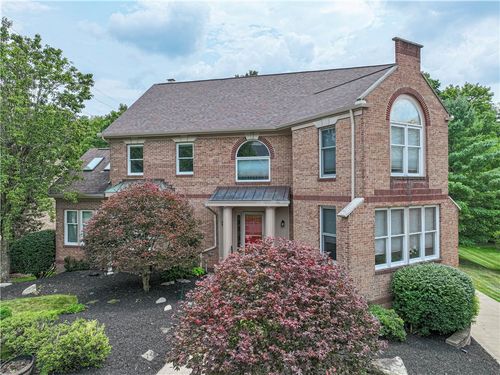 2615 Rossmoor Dr, Upper St. Clair, PA, 15241-2572 | Card Image