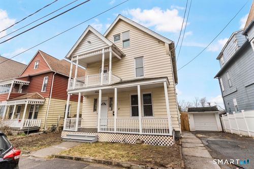 37 Johnson St, Waterbury, CT, 06710-1833 | Card Image