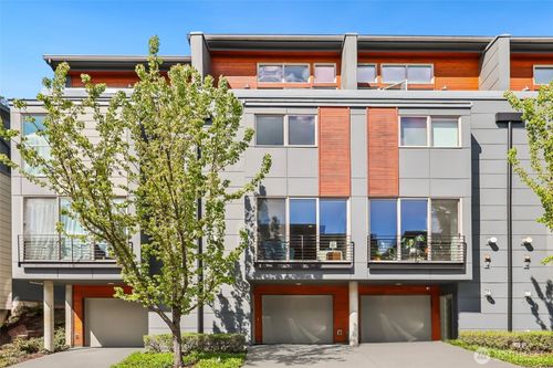 4226 213th Pl Se, Issaquah, WA, 98029-9700 | Card Image