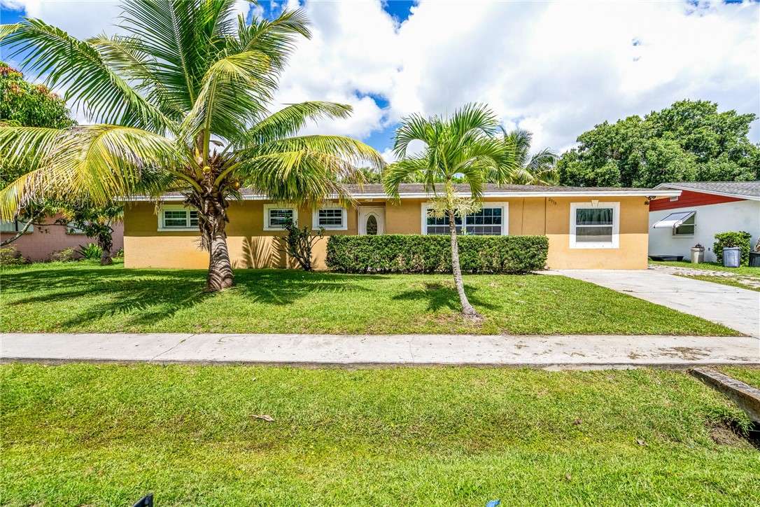 Sherwood Ln, Fort Pierce, FL 34982