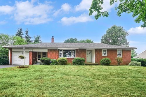 28 Dayton St, Springfield, MA, 01118-1725 | Card Image