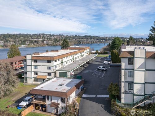 apt-10-1588 Naval Ave, Bremerton, WA, 98312-3090 | Card Image