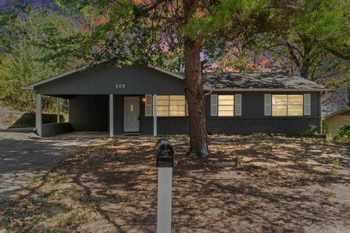 509 Nan Cir, Little Rock, AR, 72211-2675 | Card Image