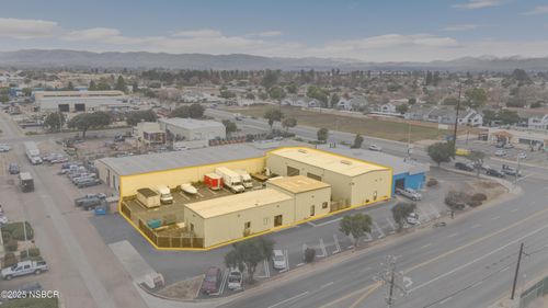 1217 S Blosser Rd, Santa Maria, CA, 93458-4931 | Card Image