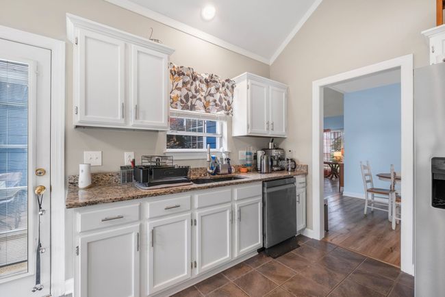 306 S Cameron Ct, House other with 3 bedrooms, 2 bathrooms and 4 parking in Hermitage TN | Image 7