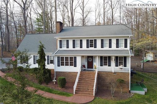 305 Old Farms Rd, Wilkesboro, NC, 28697-7420 | Card Image