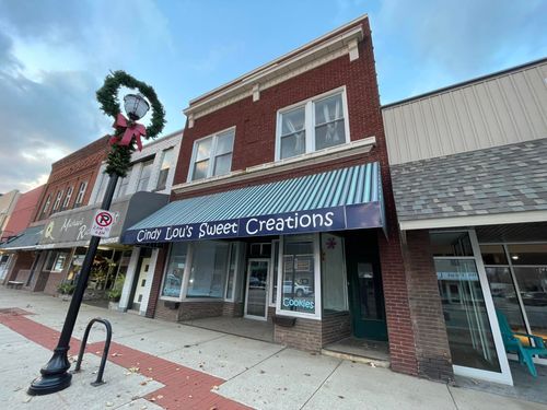 125 E Superior St, Alma, MI, 48801-1838 | Card Image