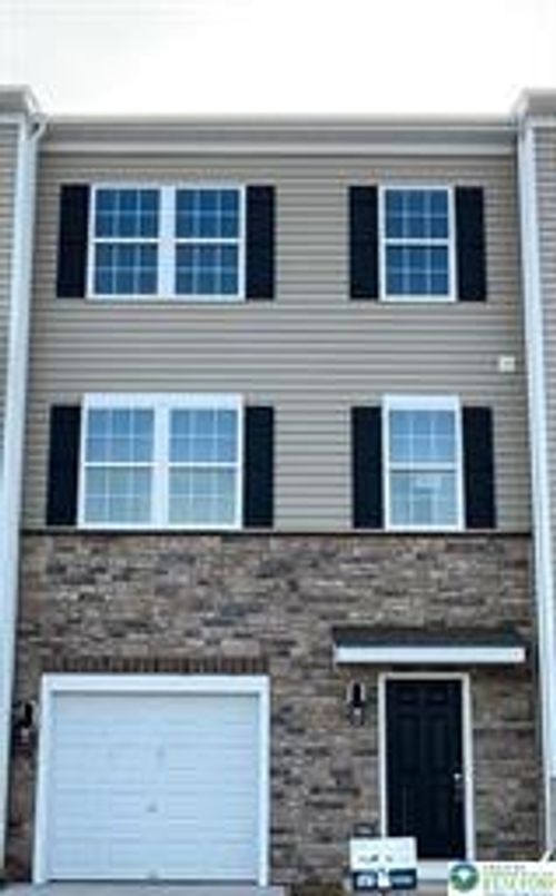 8319 Alexander Ct, Breinigsville, PA, 18031-8756 | Card Image