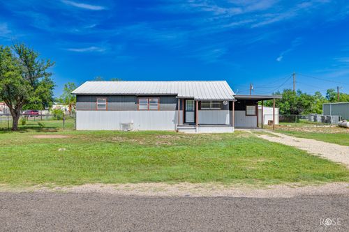9570 Grapevine Ave, San Angelo, TX, 76901-6431 | Card Image